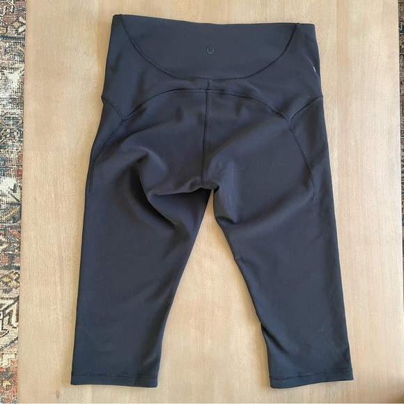Lululemon Ribbed Contoured High Rise Crop *17"
Black - Picture 6 of 10